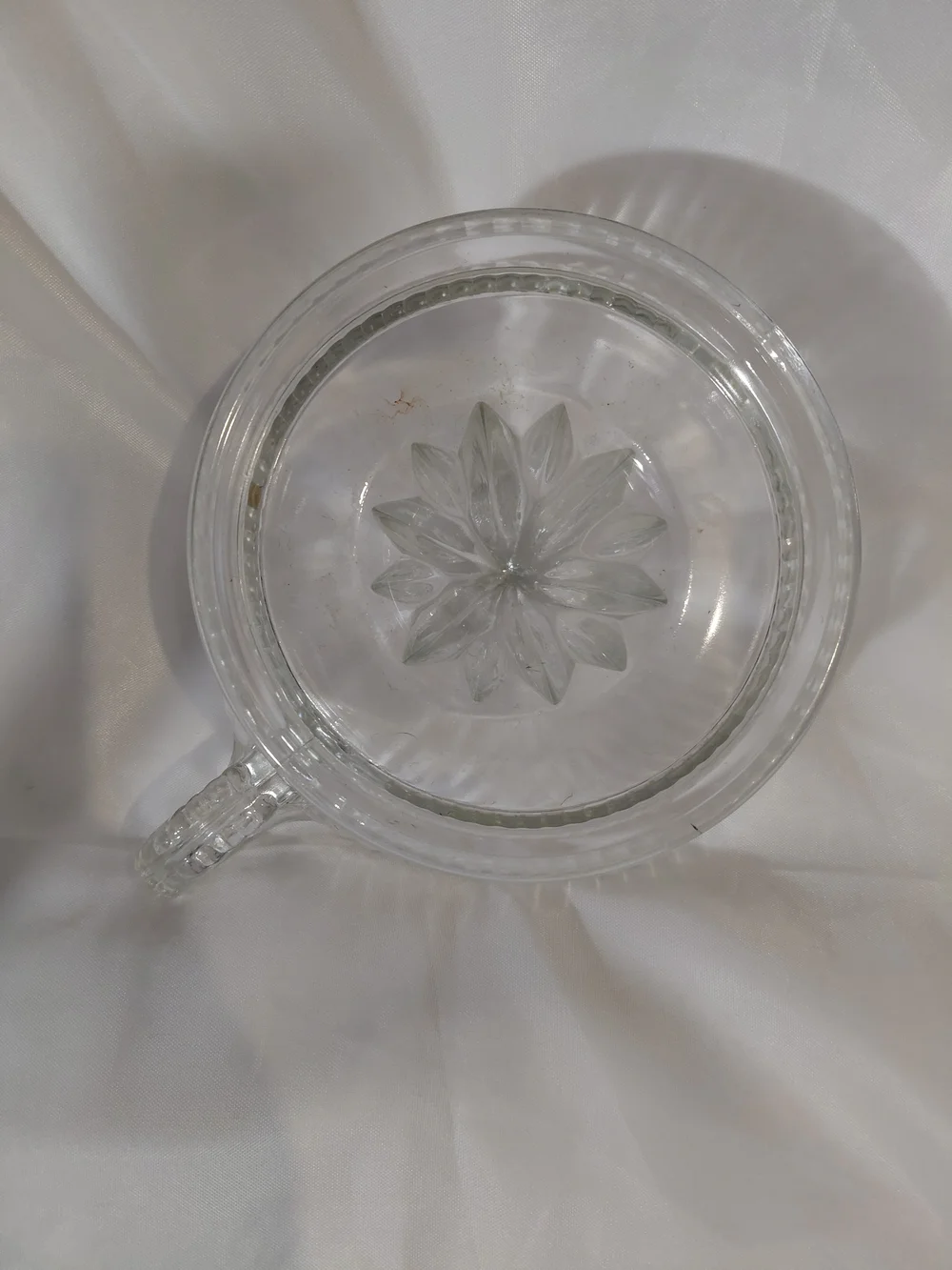 Anchor Hocking Clear Glass Citrus Juicer with Handle